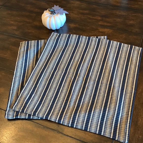 Pottery Barn Other Pottery Barn 8 Pillow Covers Poshmark